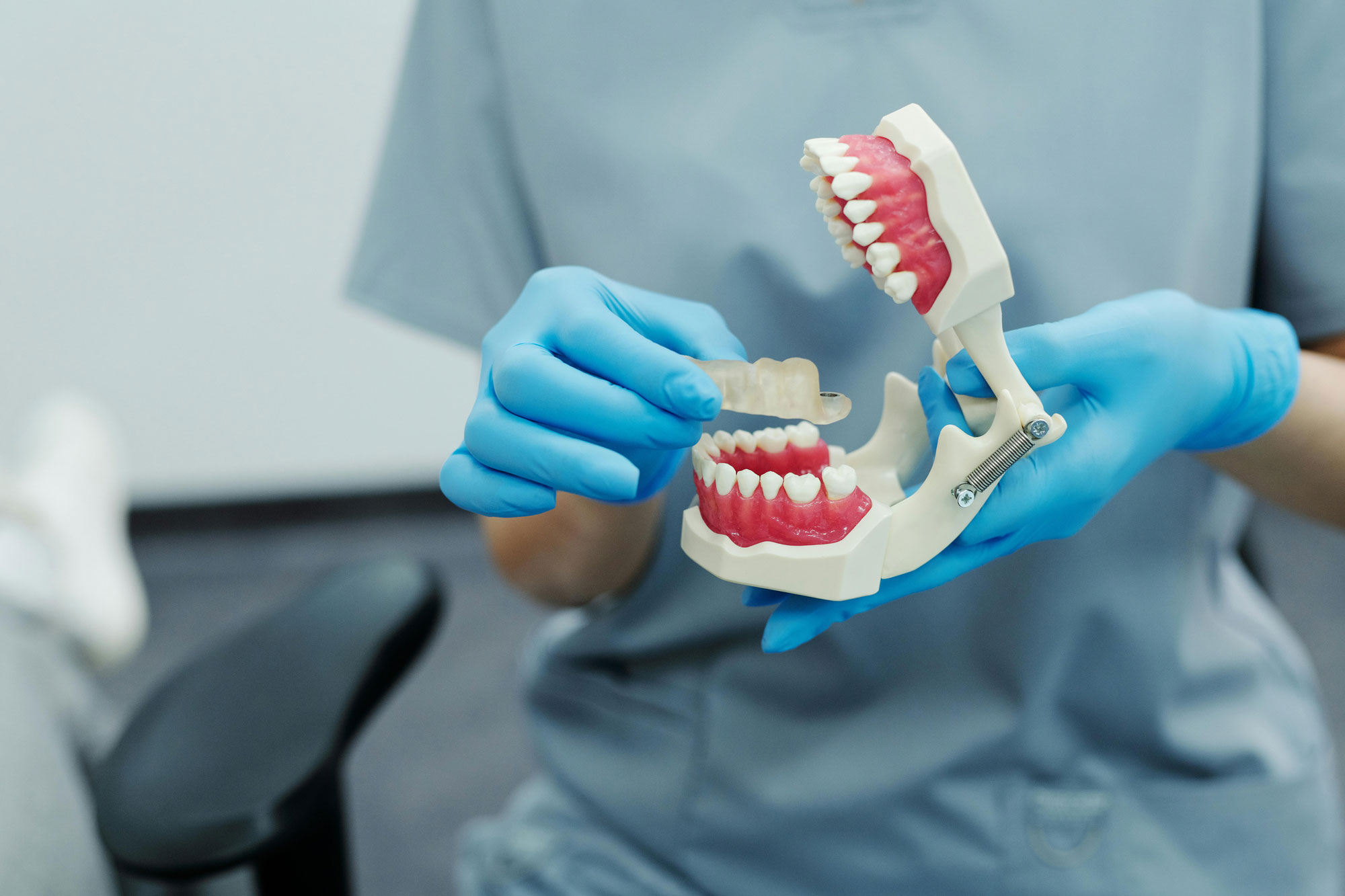 Crowns or Bridges: What’s Right for You?